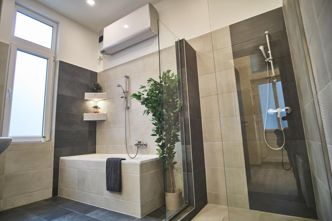 F4 Design Apartment- Budapest Ngoại thất bức ảnh